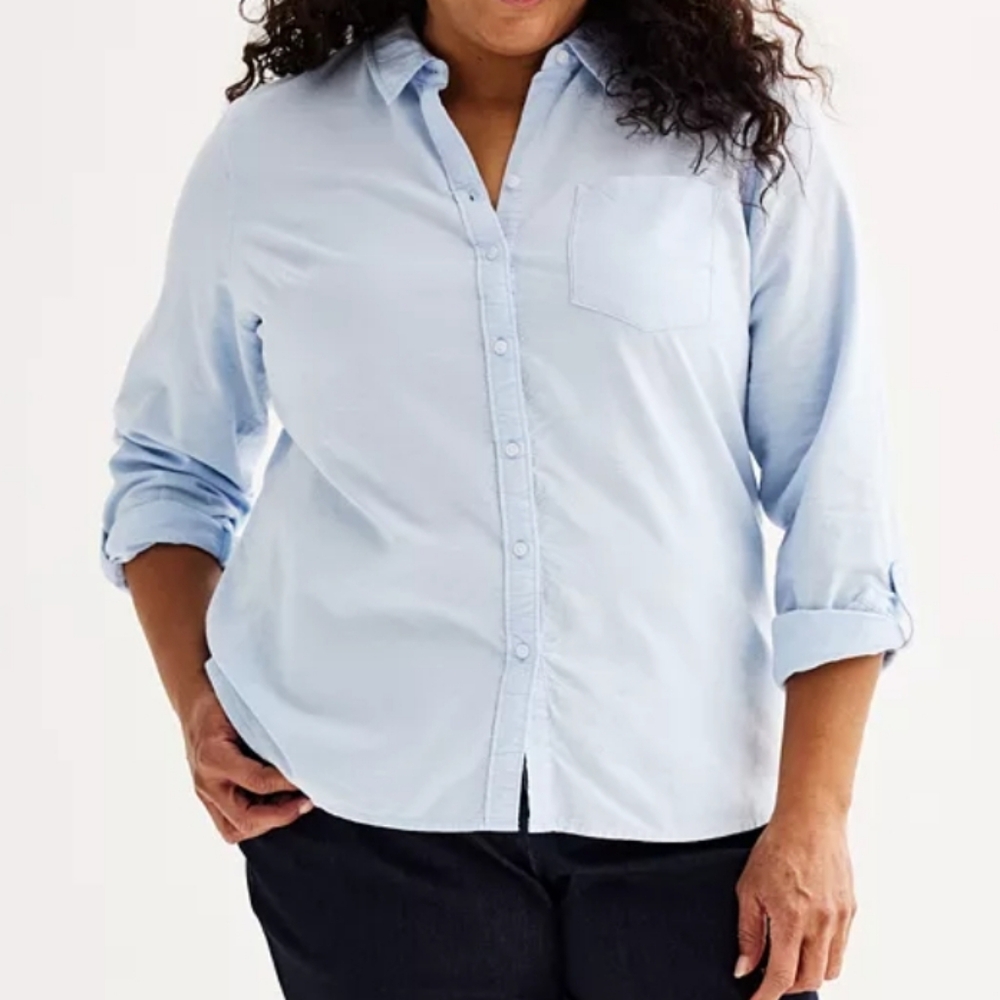 Amazon. Women's Long Sleeve Button Down Shirt. Light Blue. Sizes 4X, 5X & 6X NWT